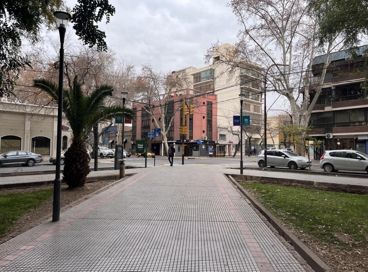 Foto de Oficina. Local. Deposito. Alquiler | San Lorenzo · Ciudad de Mendoza |, imagen 4