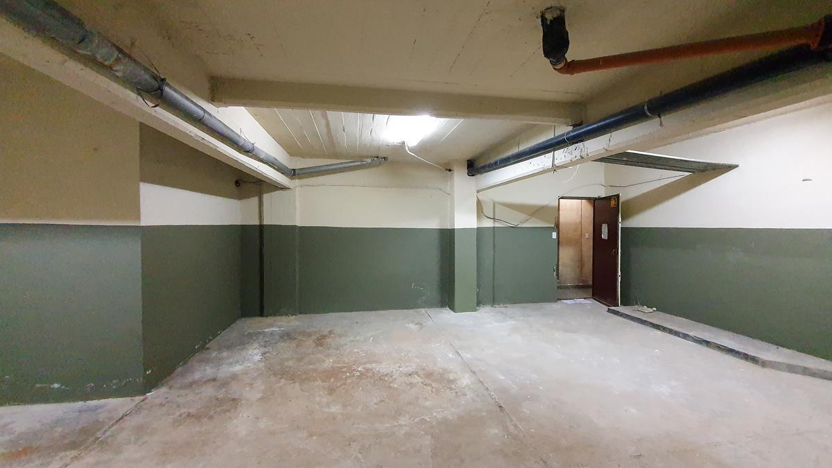 Local Espacio Guardacoche / Deposito. 136 m² Totales - Agronomia 3