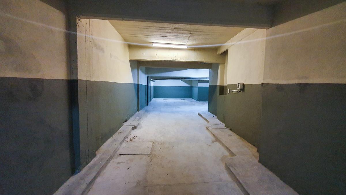 Galpón / Espacio Guardacoche / Deposito Local. 136 M²totales - Agronomia 3