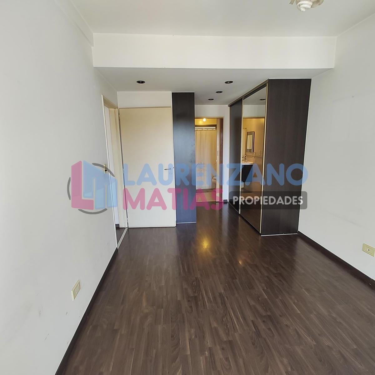 ¡Vendido! Departamento 3 Amb. con Balcon y Cochera - Su 5