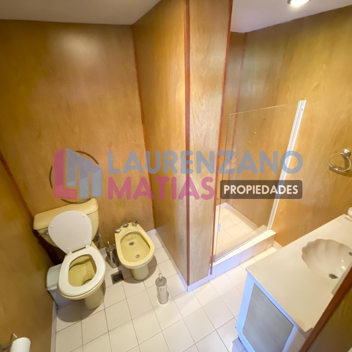 Venta o Alquiler - Casa 5 Amb. con Patio, Tza, Cochera y Ascensor en Villa Devoto 5