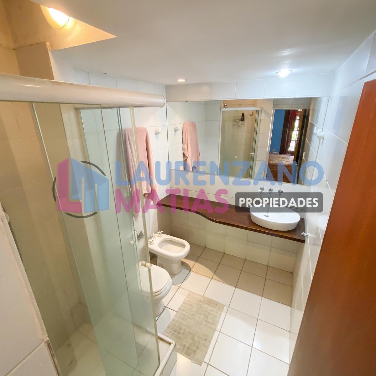Venta o Alquiler - Casa 5 Amb. con Patio, Tza, Cochera y Ascensor en Villa Devoto 5