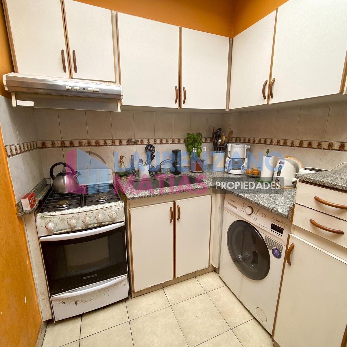 Departamento 2 Ambientes con Balcon y Terraza Propia - Monte Castro 5