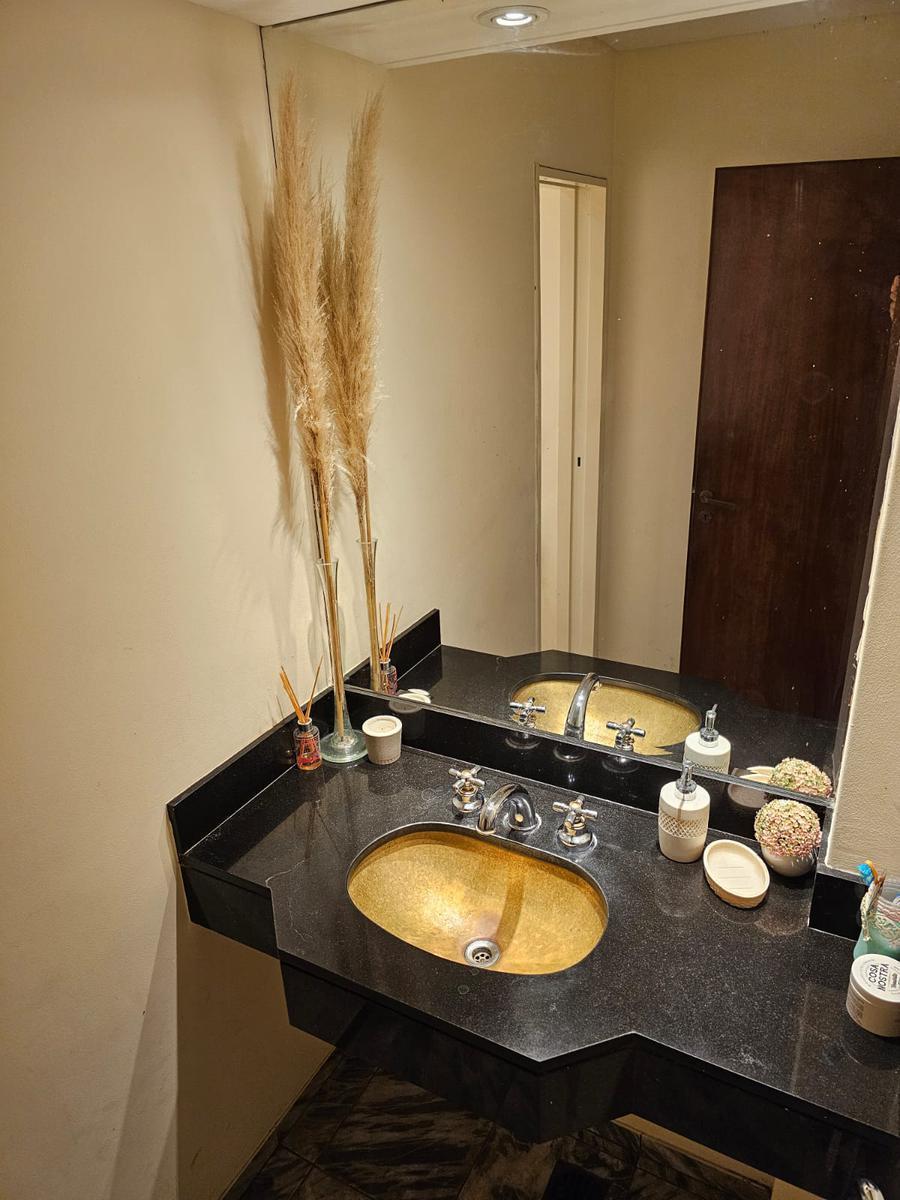 Espectacular Casa 5 Ambientes con Jardin y Piscina - Villa Real. 5