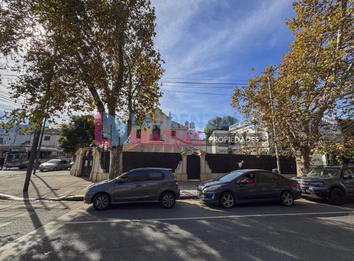 PREDIO EN ESQUINA DE 610 M2 EN VILLA DEVOTO 3