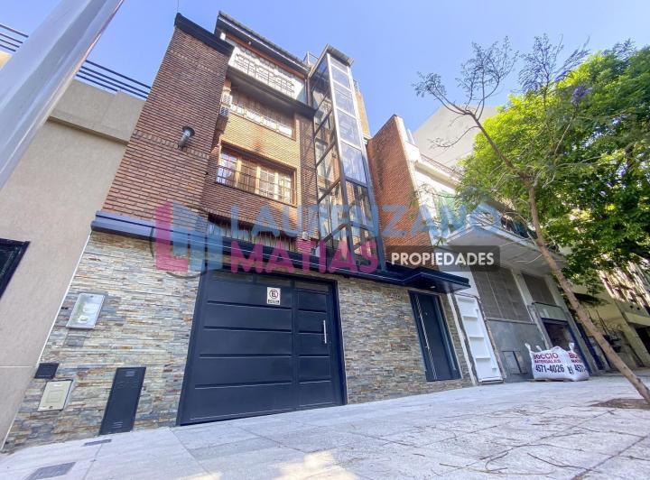 VENTA O ALQUILER - CASA 5 AMB. CON PATIO, TZA, COCHERA Y ASCENSOR EN VILLA DEVOTO