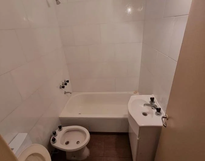 ALQUILER 3 AMBIENTES CON PATIO, EXCELENTE UBICACION - ALMAGRO 4