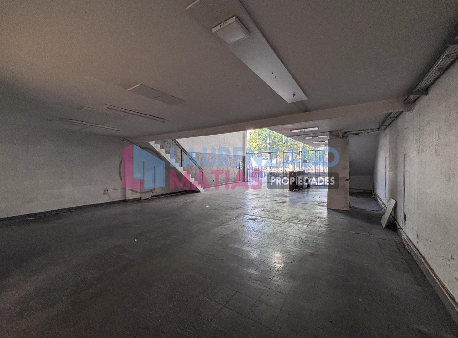 Foto de VENTA DEPARTAMENTO 3 AMBIENTES CON LOCAL DE 265 M² TODO EN LOTE PROPIO, imagen 4