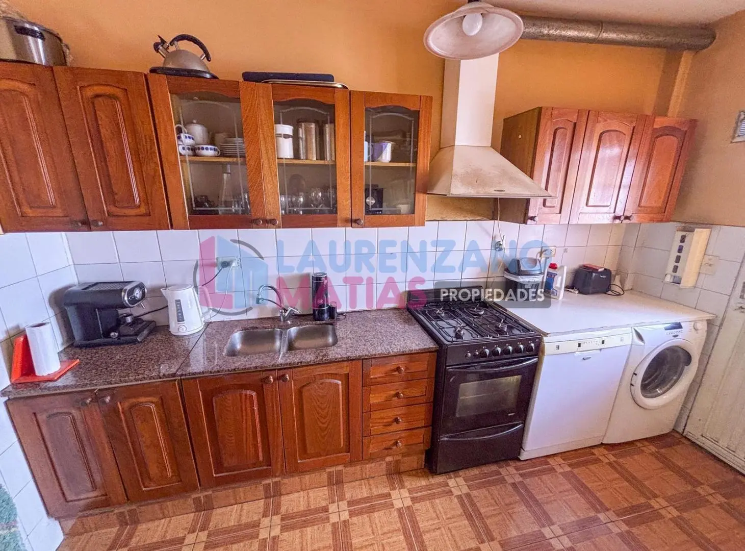 DUPLEX 4 AMBIENTES CON PATIO, COCHERA Y PLAYROOM - FLORES 8