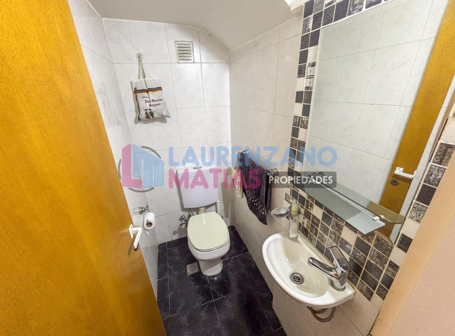 Foto de DUPLEX 4 AMBIENTES CON PATIO, COCHERA Y PLAYROOM - FLORES, imagen 4