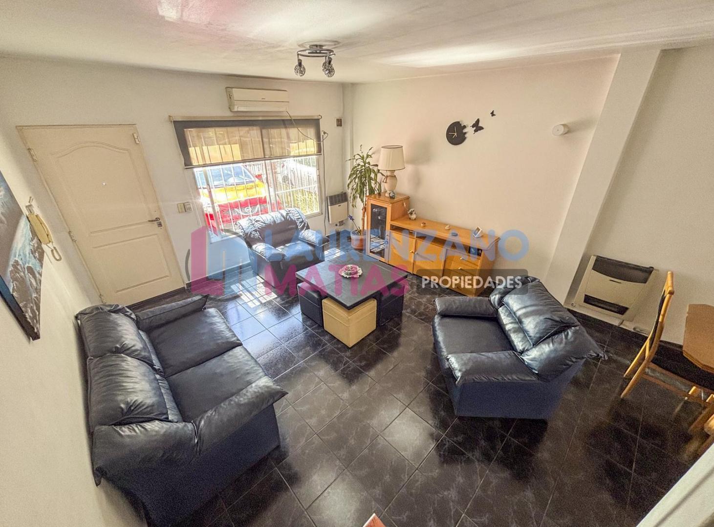 Foto de DUPLEX 4 AMBIENTES CON PATIO, COCHERA Y PLAYROOM - FLORES, imagen 1