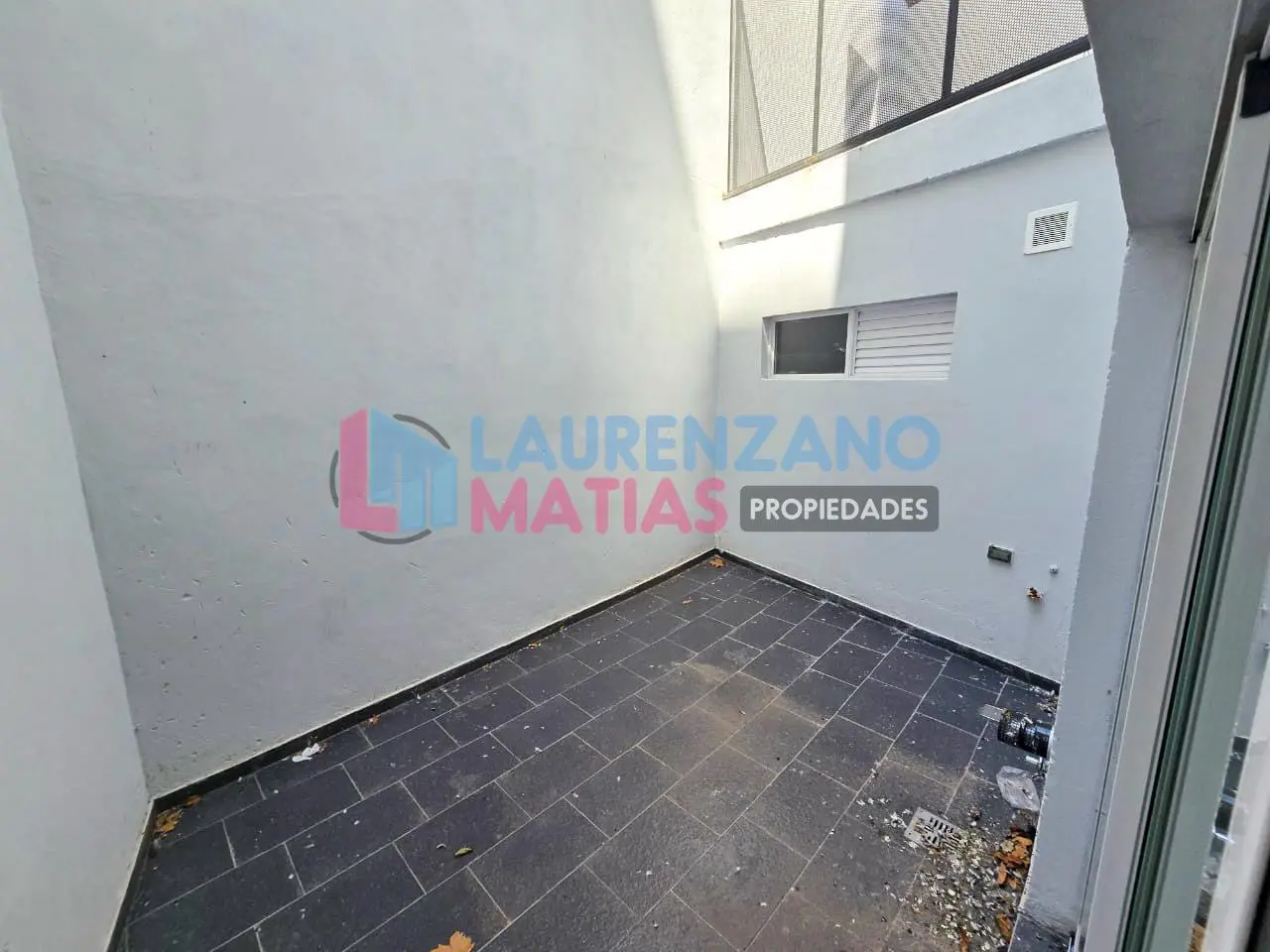 OFICINA A ESTRENAR CON PATIO - VILLA URQUIZA 3