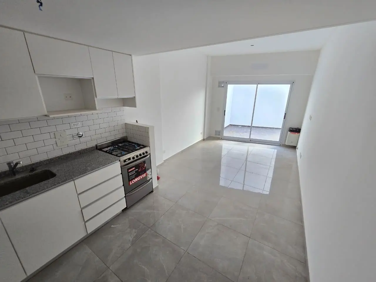 MONOAMBIENTE A ESTRENAR CON PATIO - VILLA URQUIZA 2