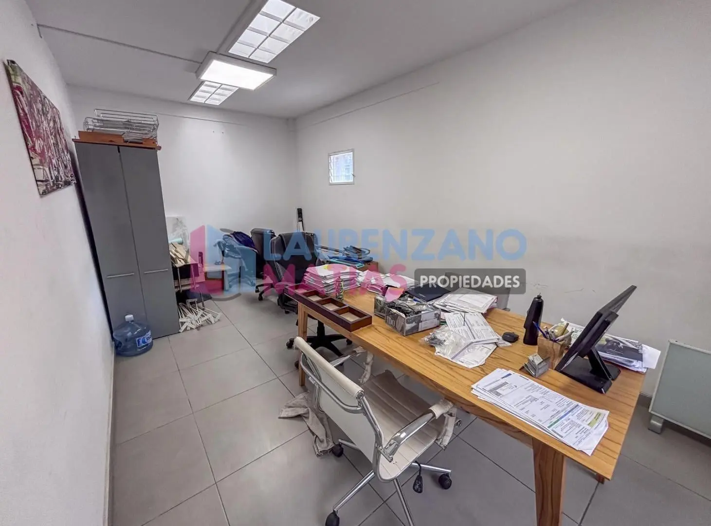 ALQUILER / VENTA - DEPOSITO DE 475 M² CON OFICINAS Y TERRAZA - SOBRE LOTE PROPIO - PATERNAL 3