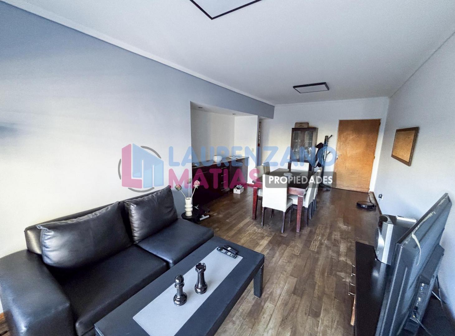 Foto de VENTA – SEMIPISO DE 4 AMBIENTES CON COCHERA CUBIERTA, BALCON AL FRENTE, imagen 1