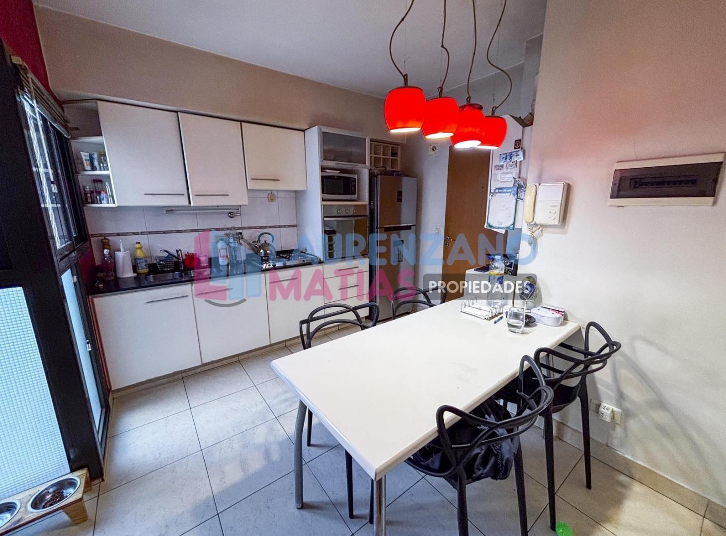 Foto de VENTA – SEMIPISO DE 4 AMBIENTES CON COCHERA CUBIERTA, BALCON AL FRENTE, imagen 4