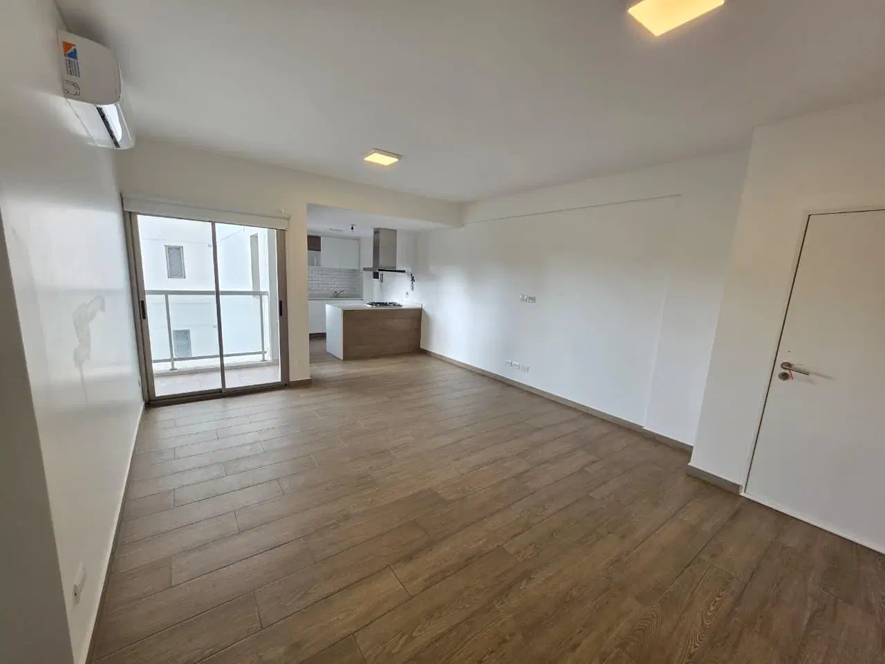 ALQUILER DEPARTAMENTO 2 AMBIENTES EN MONTE CASTRO 5