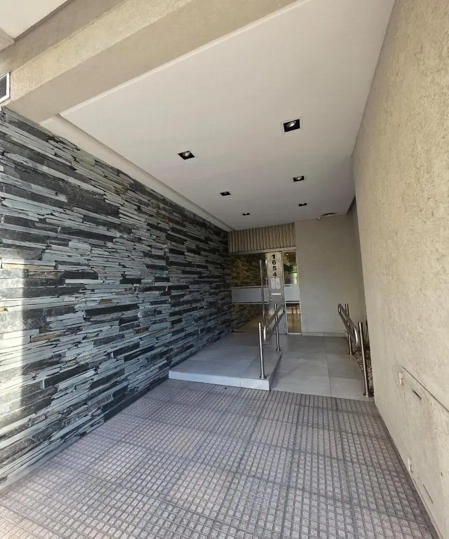 ALQUILER DEPARTAMENTO 2 AMBIENTES EN MONTE CASTRO 3