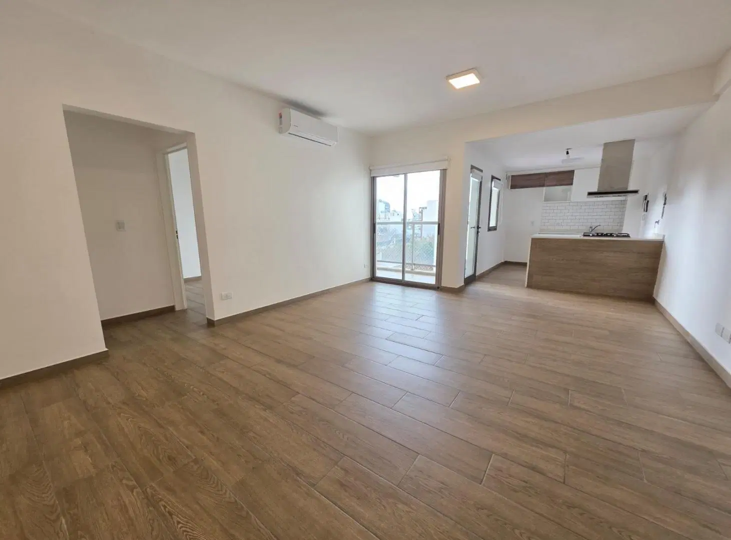 ALQUILER DEPARTAMENTO 2 AMBIENTES EN MONTE CASTRO 4