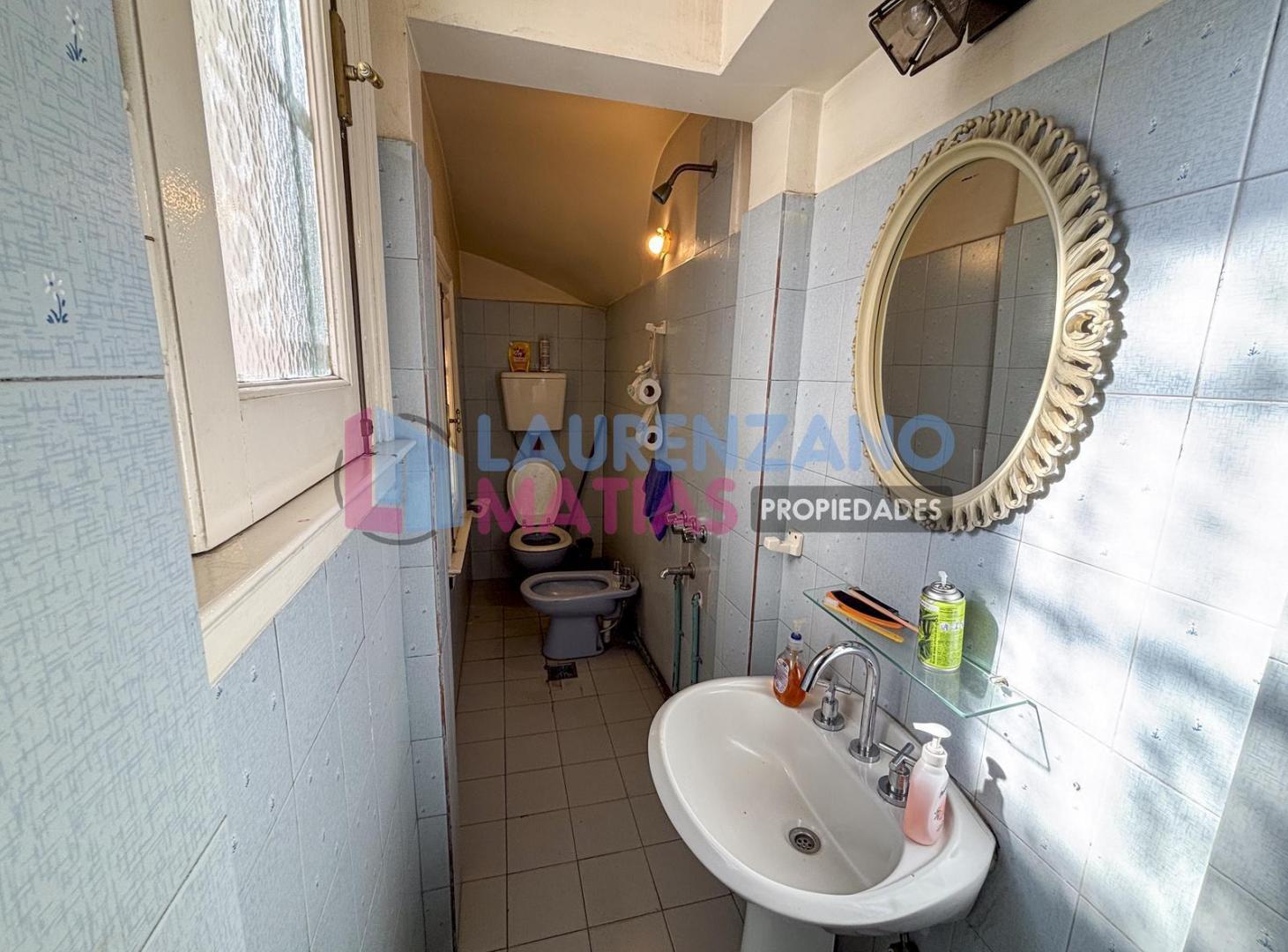 Foto de CASA ESTILO COLONIAL SOBRE LOTE PROPIO - VILLA DEVOTO, imagen 2
