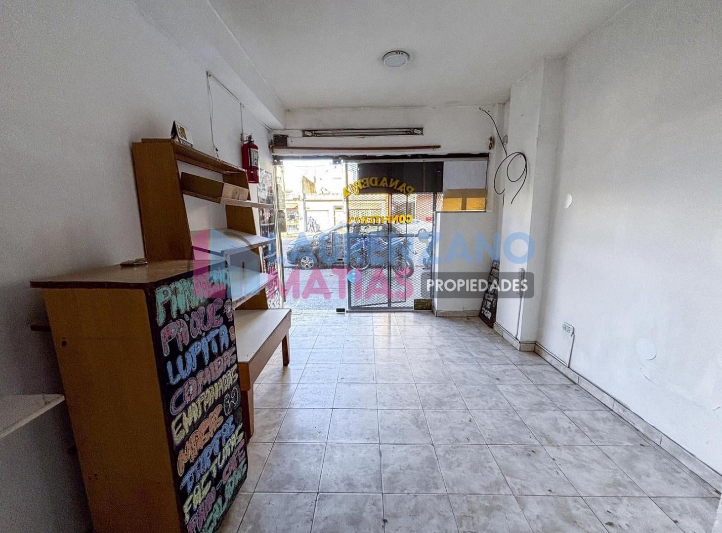 LOCAL DE 15 M2 SOBRE AVENIDA EN VILLA PUEYRREDON