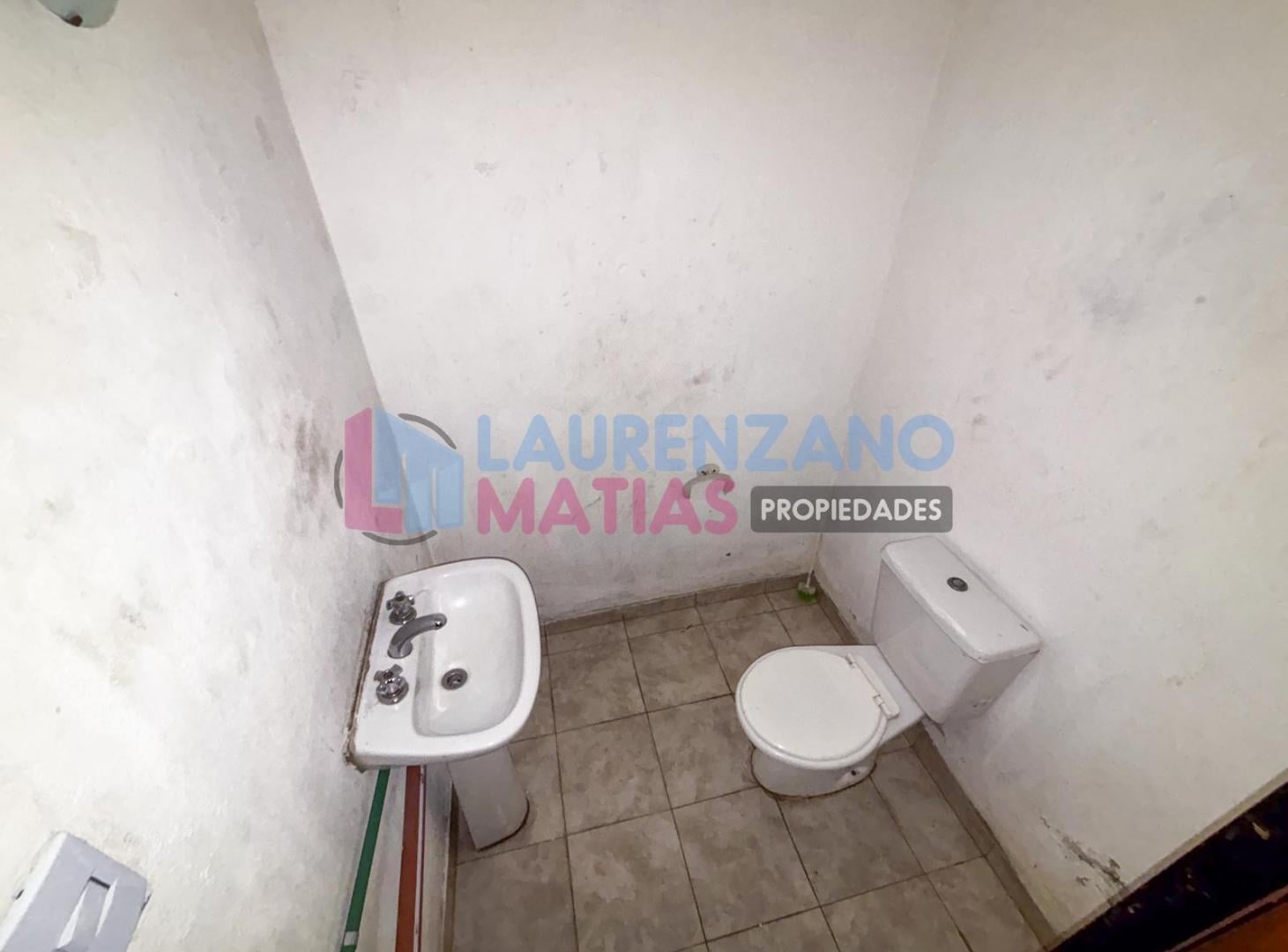 LOCAL DE 15 M2 SOBRE AVENIDA EN VILLA PUEYRREDON