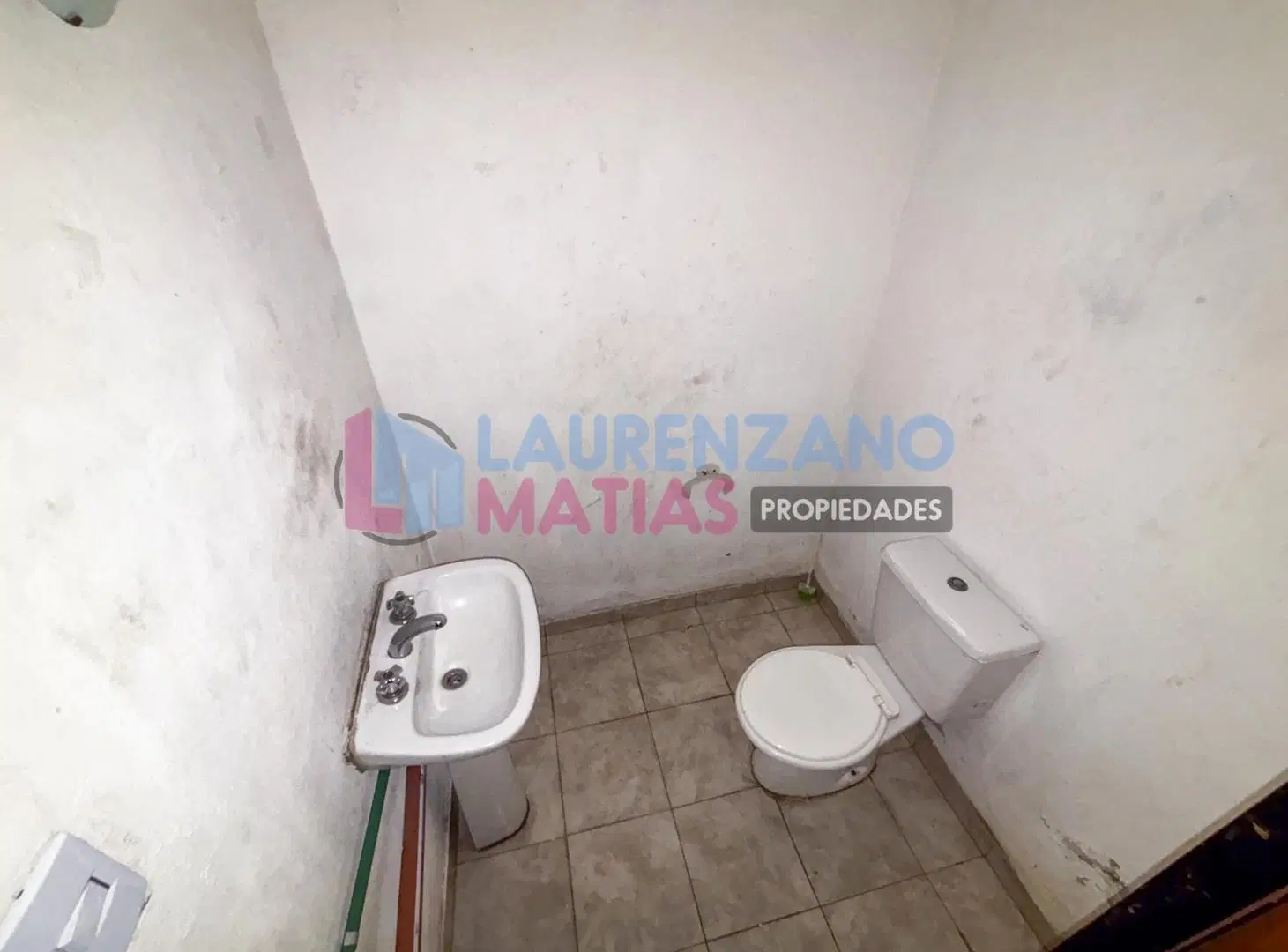 LOCAL DE 15 M2 SOBRE AVENIDA EN VILLA PUEYRREDON 1