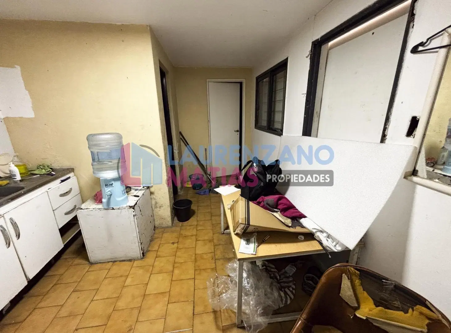 ALQUILER LOCAL CON DEPOSITO Y OFOCINA DE 363 M2 EN SAAVEDRA 4