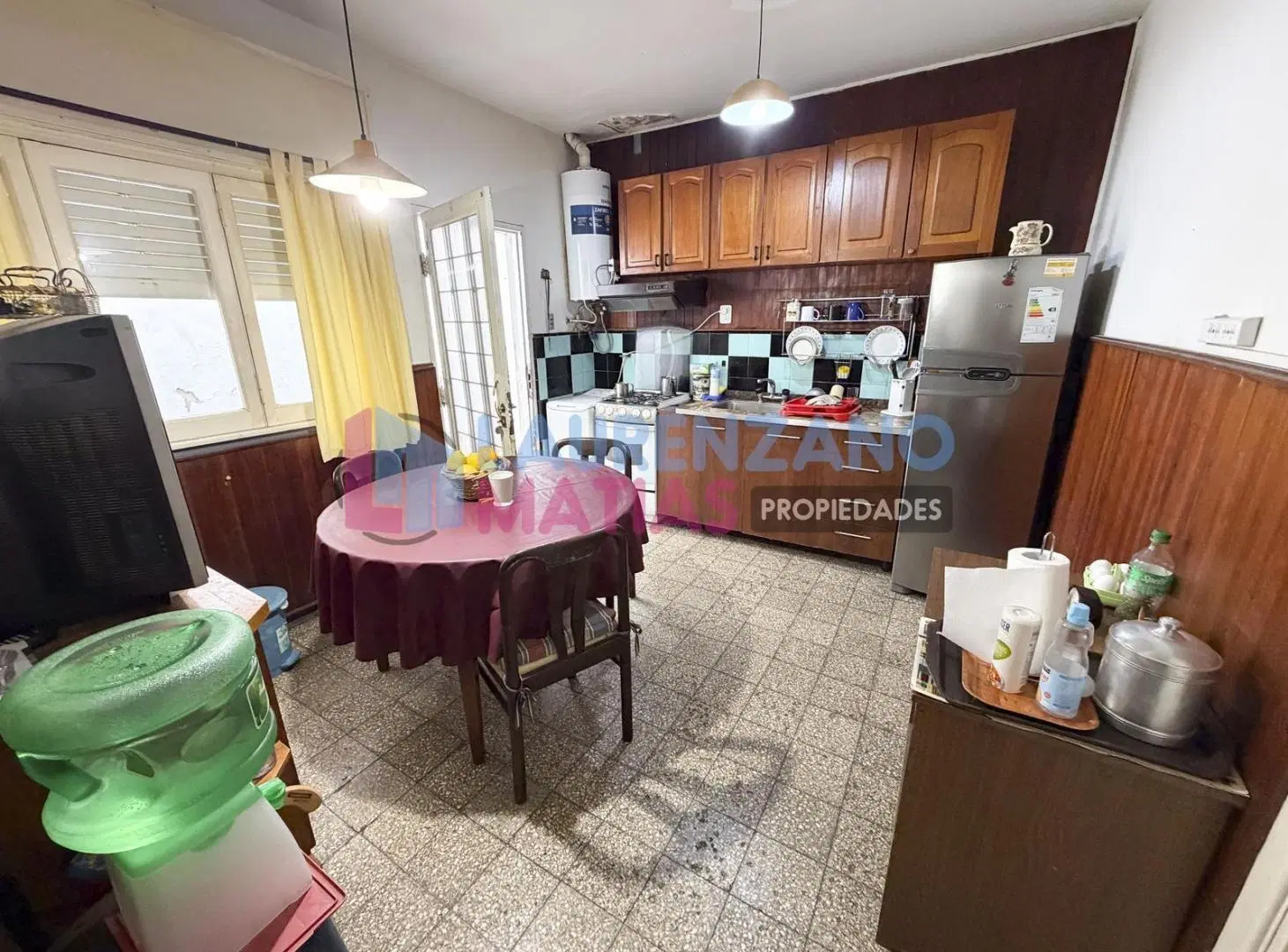 CASA SOBRE LOTE PROPIO DE 185,10 M2 EN PARQUE CHAS 4