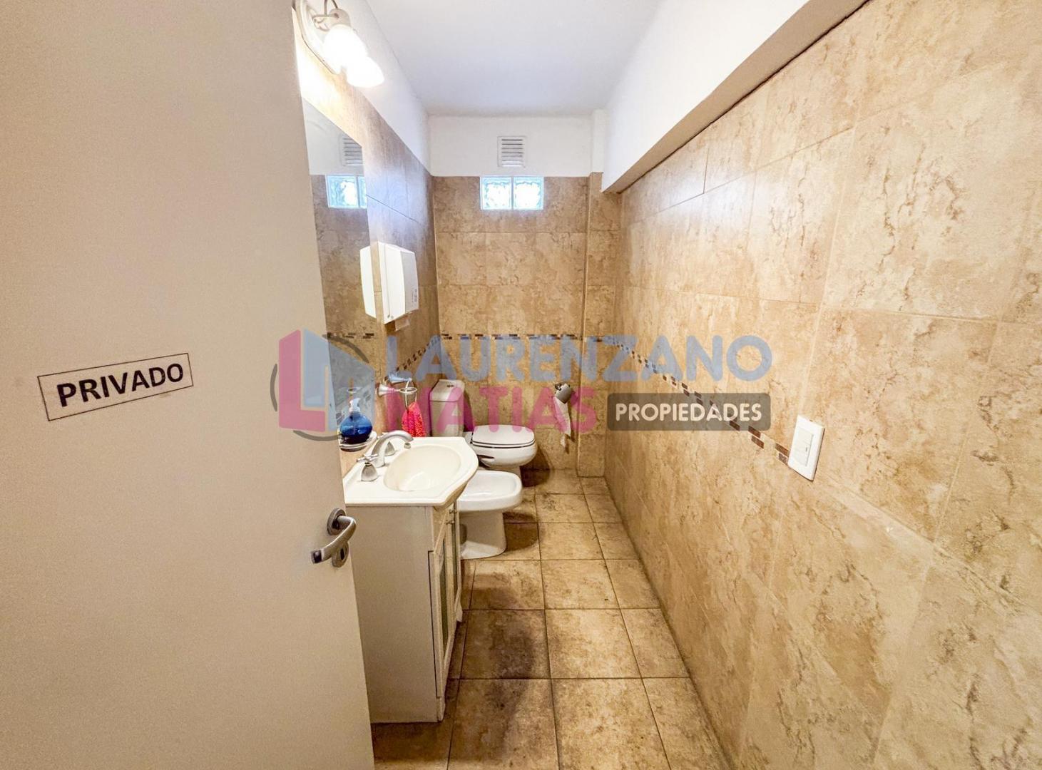 Foto de VENTA GALPON / DEPOSITO DE 1100m2 SOBRE LOTE DE 8.66 x 55 M - VILLA DEVOTO, imagen 5