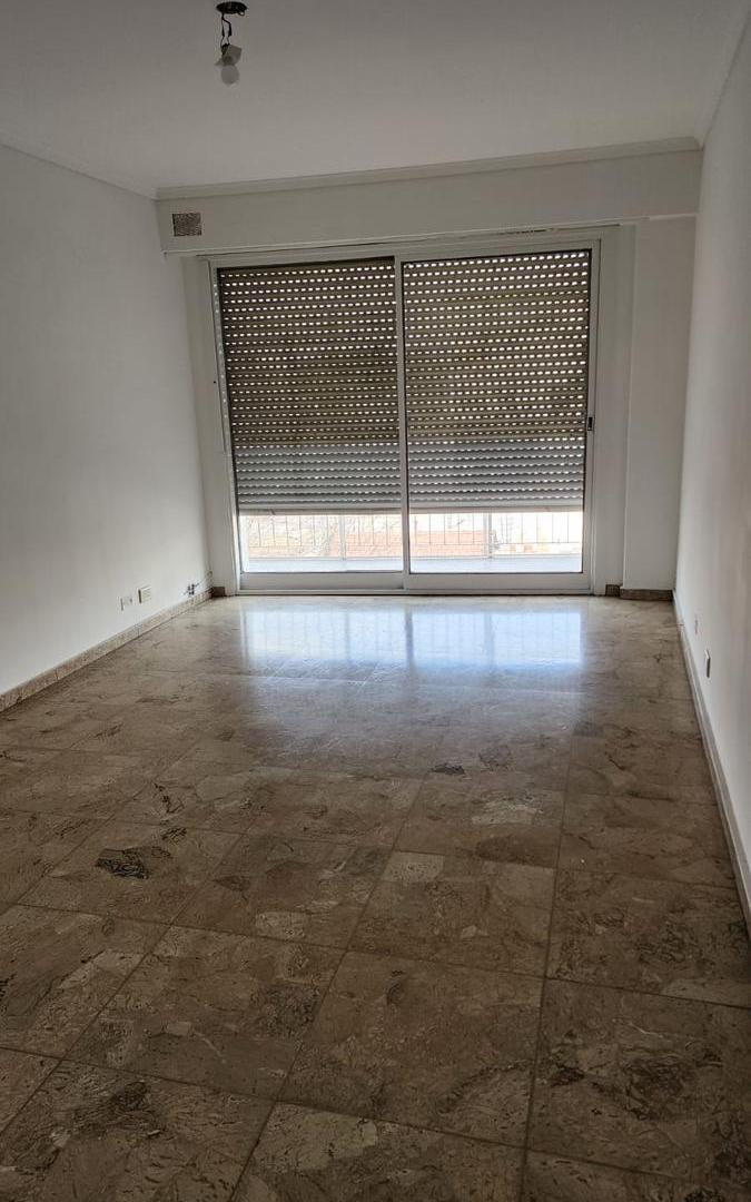 Foto de ALQUILER DEPARTAMENTO 3 AMBIENTES CON BALCON EN VILLA DEL PARQUE, imagen 2