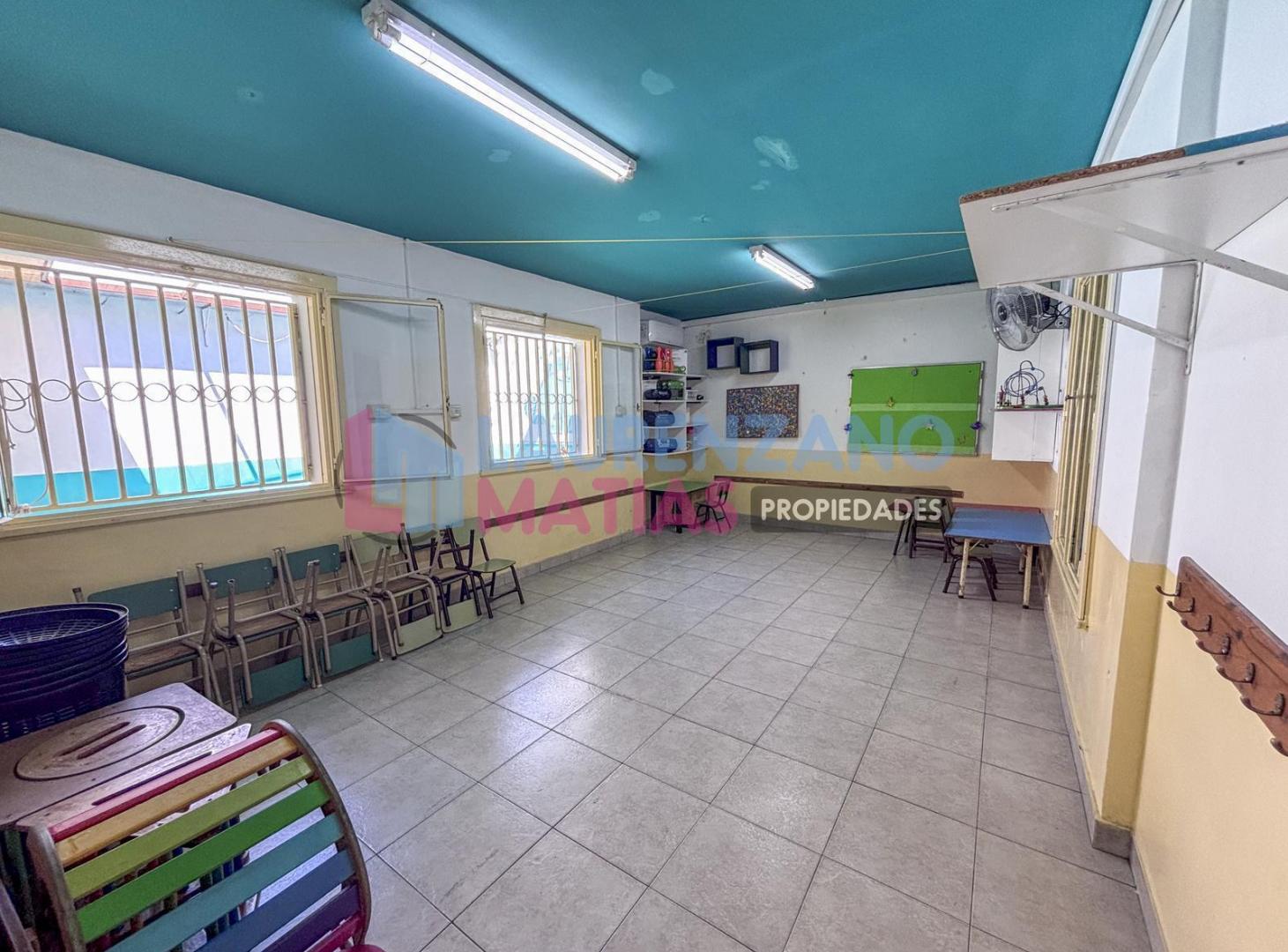 Foto de VENTA CASA CON GARAGE, PATIO Y TERRAZA EN MONTE CASTRO, imagen 2
