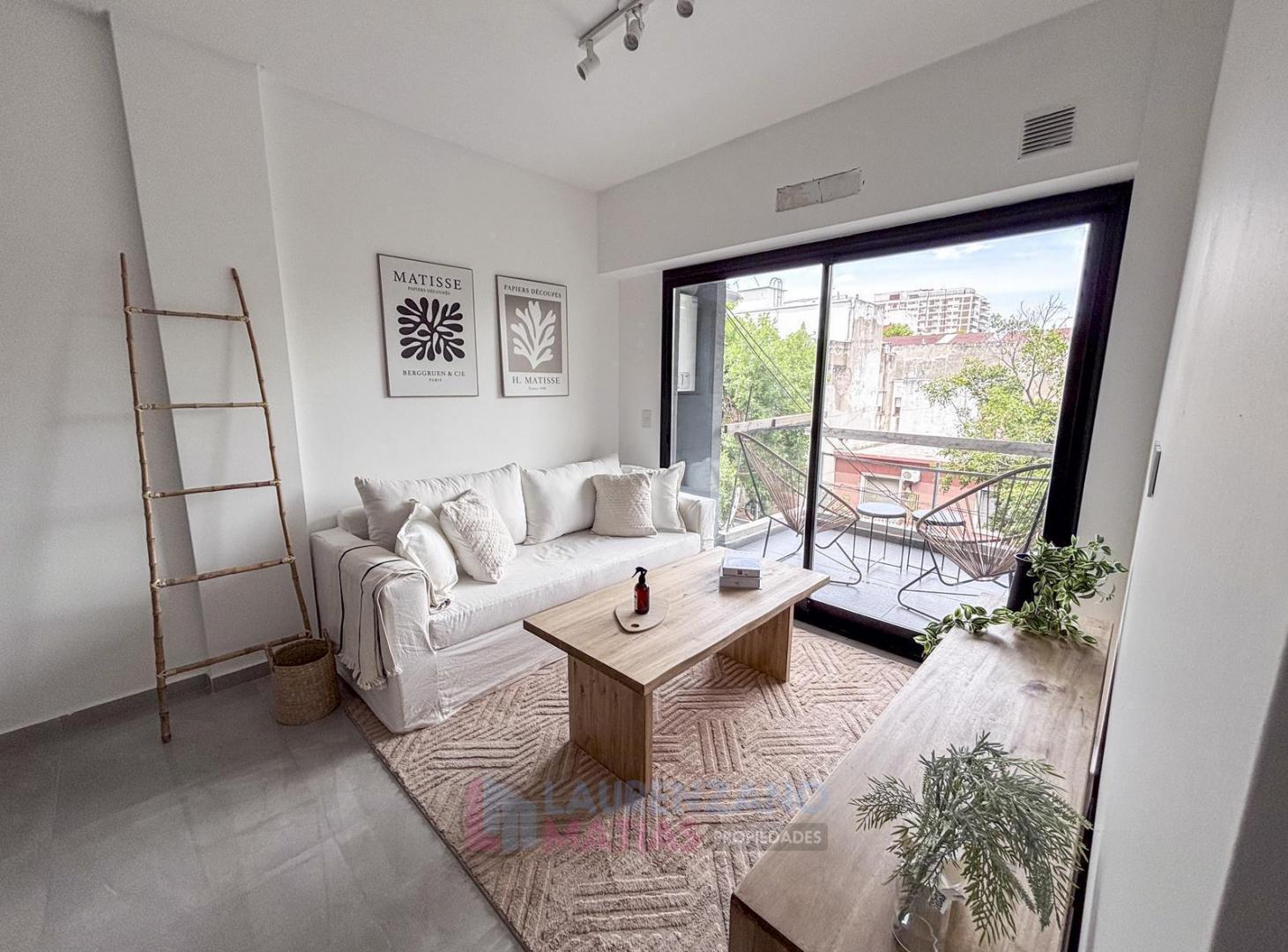 Foto de VENTA PISO UNICO 2 AMBIENTES CON BALCÓN ATERRAZADO, TERRAZA Y PARRILLA, imagen 2