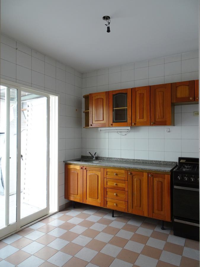 Foto de ALQUILER PH 2 AMBIENTES CON PATIO Y PARRILLA EN VILLA DEVOTO, imagen 2