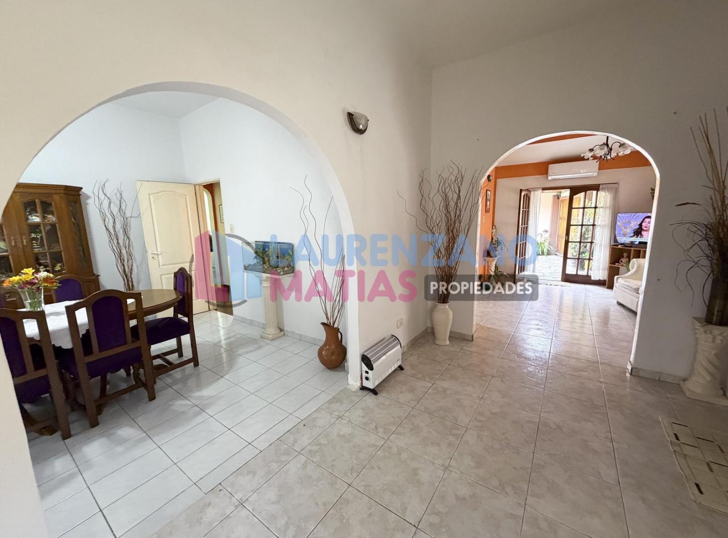 Foto de VENTA CASA DE 5 AMBIENTES CON COCHERA, LOCAL COMERCIAL, TERRAZA EN, imagen 5