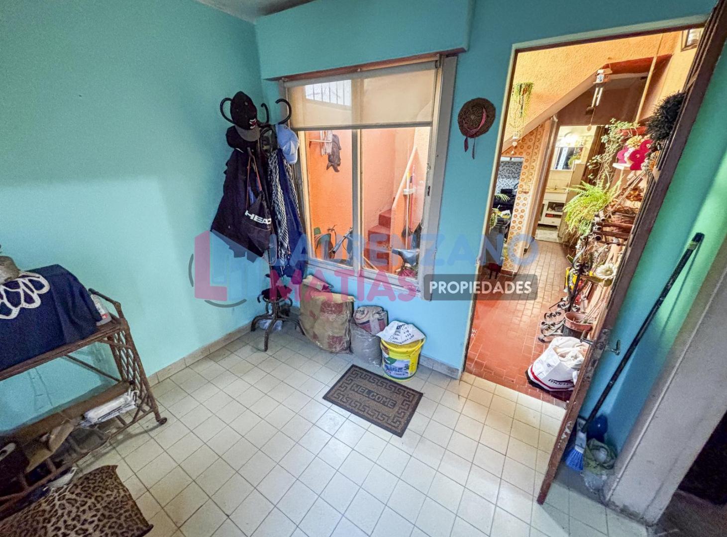 Foto de VENTA PH 3 AMBIENTES CON TERRAZA SIN EXPENSAS EN PARQUE CHAS, imagen 1
