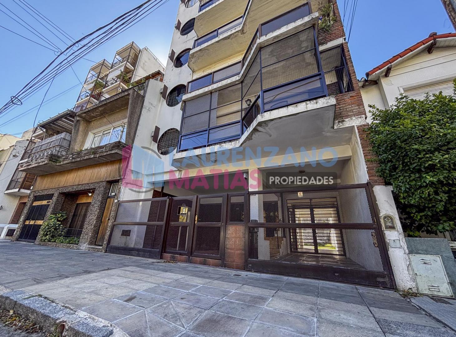 Foto de VENTA - SEMIPISO DE 2 AMBIENTES CON BALCON EN VILLA PUEYRREDON, imagen 2