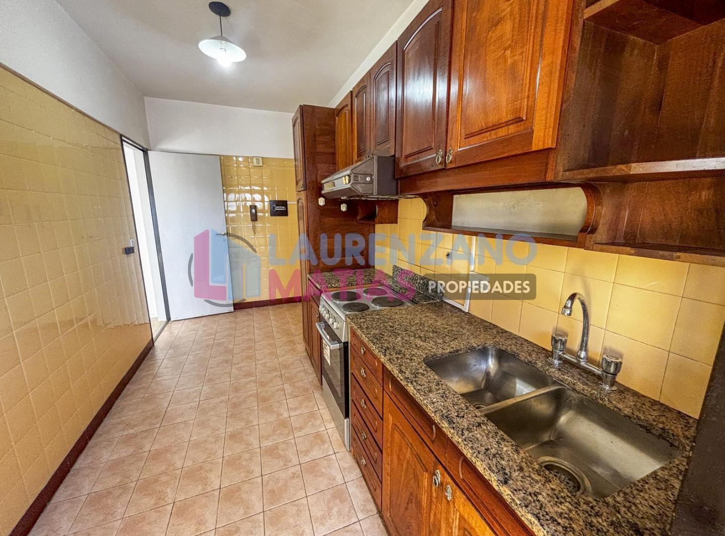 Foto de VENTA - SEMIPISO DE 2 AMBIENTES CON BALCON EN VILLA PUEYRREDON, imagen 3