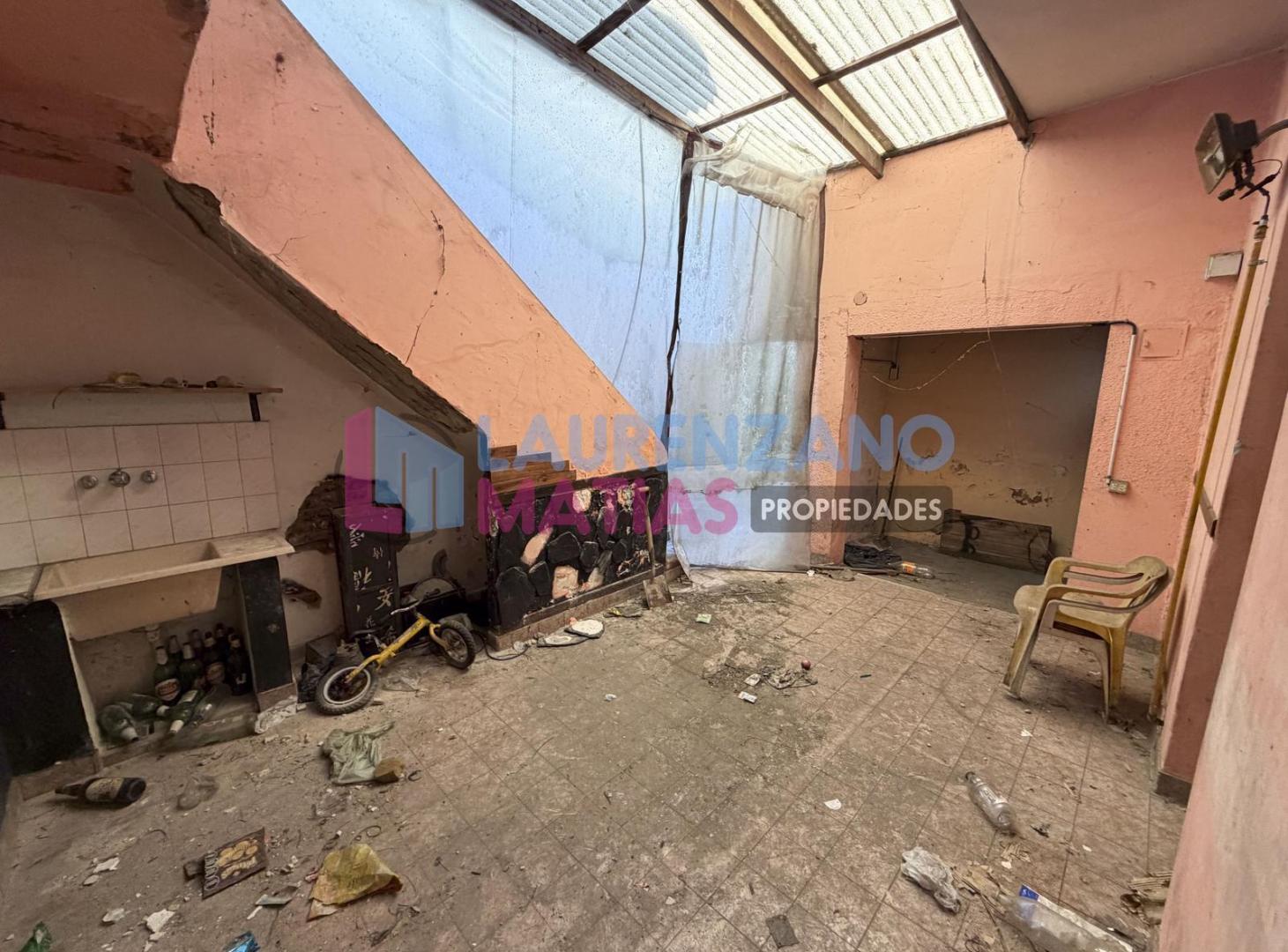 Foto de VENTA PH 3 AMBIENTES CON PATIO Y TERRAZA - A RECICLAR EN CIUDADELA, imagen 5