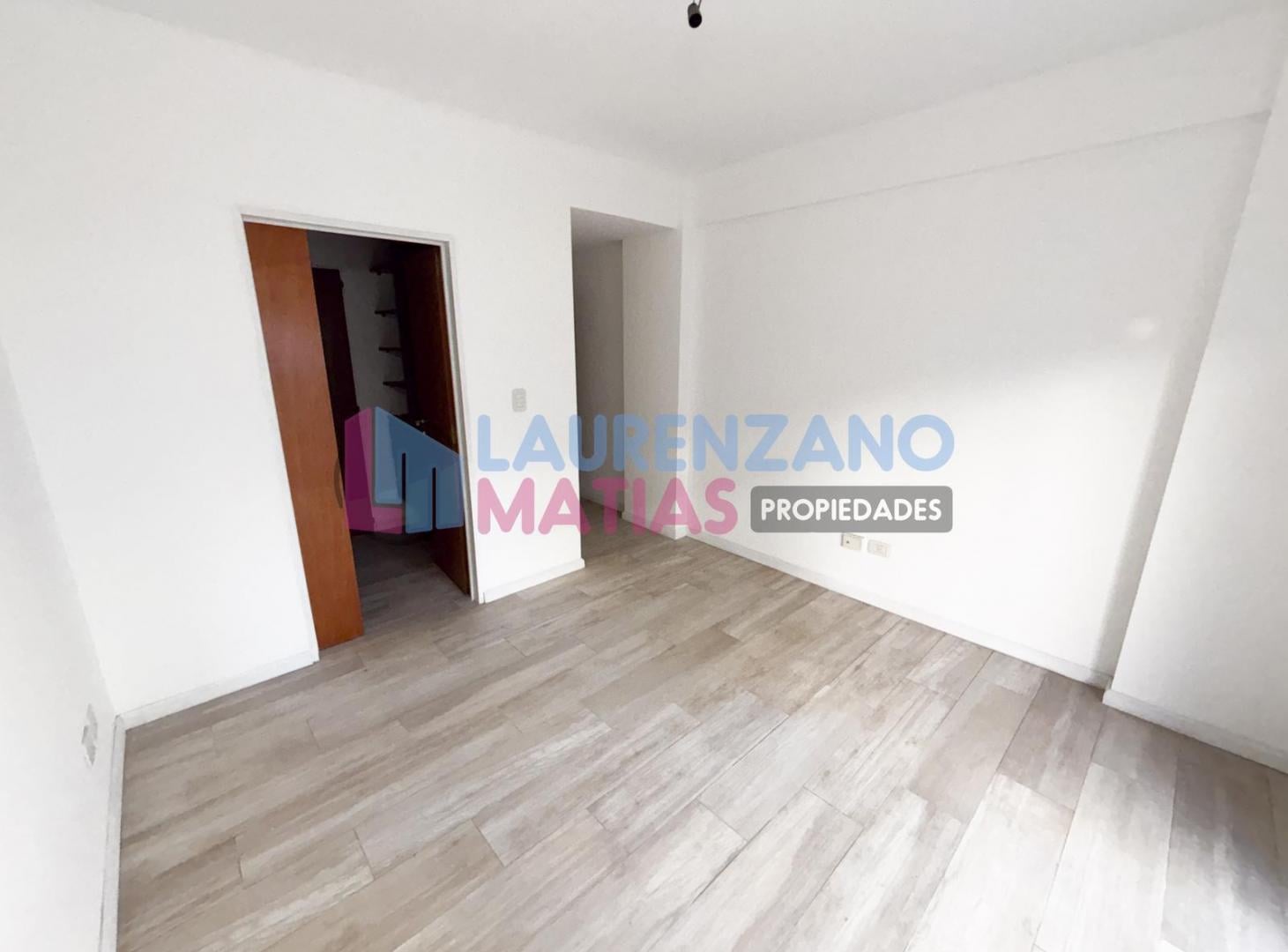 Foto de VENTA DEPARTAMENTO 3 AMBIENTES CON COCHERA CUBIERTA EN VILLA DEL PARQUE, imagen 3