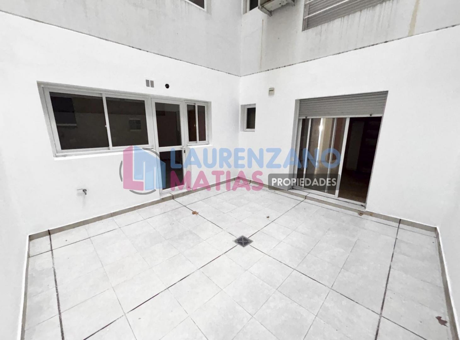 Foto de VENTA DEPARTAMENTO 3 AMBIENTES CON COCHERA CUBIERTA EN VILLA DEL PARQUE, imagen 5
