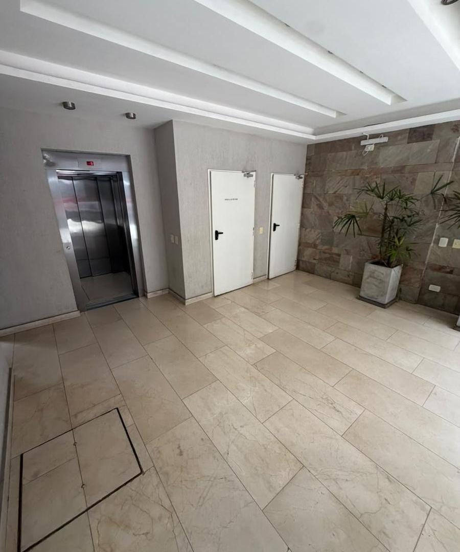 Foto de ALQUILER DEPARTAMENTO 2 AMBIENTES CON COCHERA EN MONTE CASTRO, imagen 3