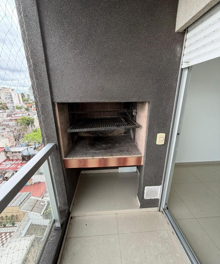 Foto de ALQUILER DEPARTAMENTO 2 AMBIENTES CON COCHERA EN MONTE CASTRO, imagen 5