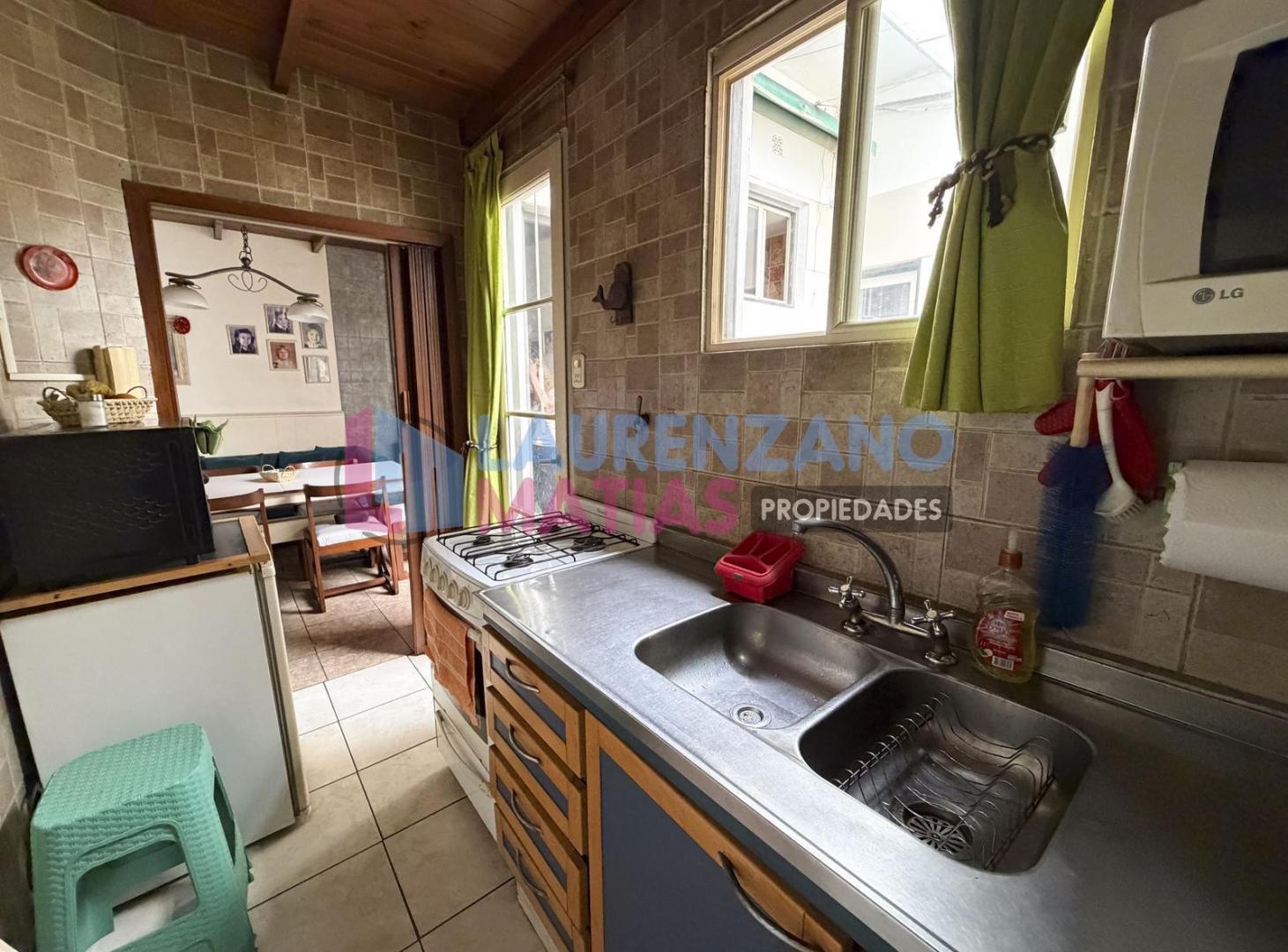 Foto de VENTA PH 2 AMBIENTES CON PATIO EN PARQUE CHAS, imagen 4