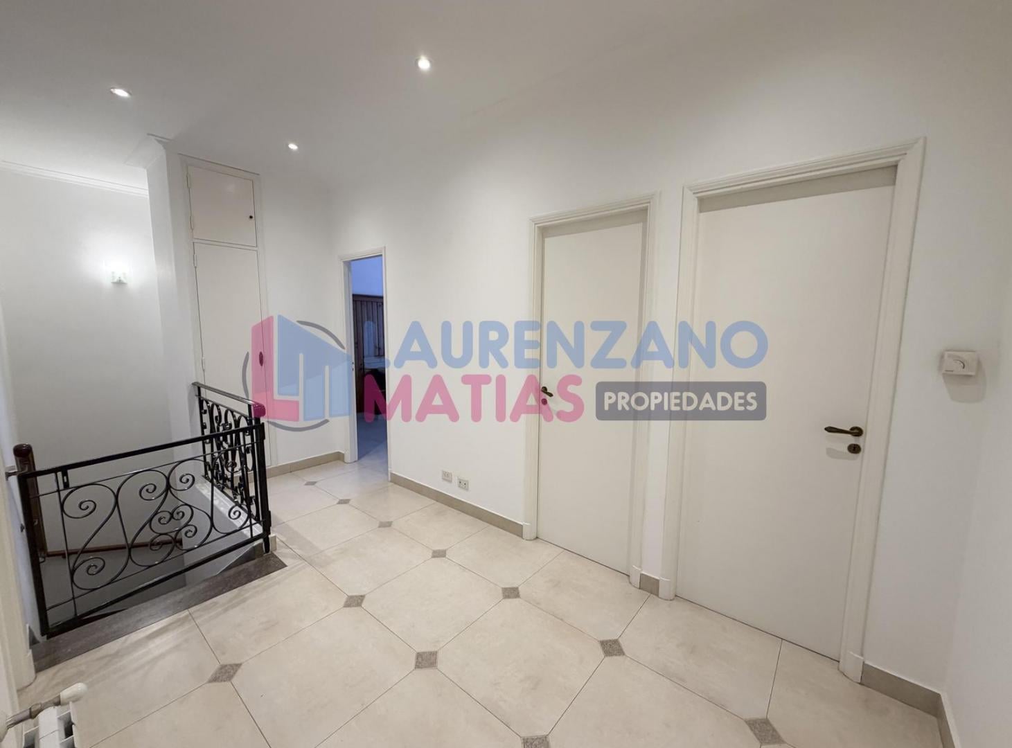 Foto de ALQUILER EXCELENTE PH DE 4 AMBIENTES CON COCHERA Y PATIO EN MARTINEZ, imagen 1