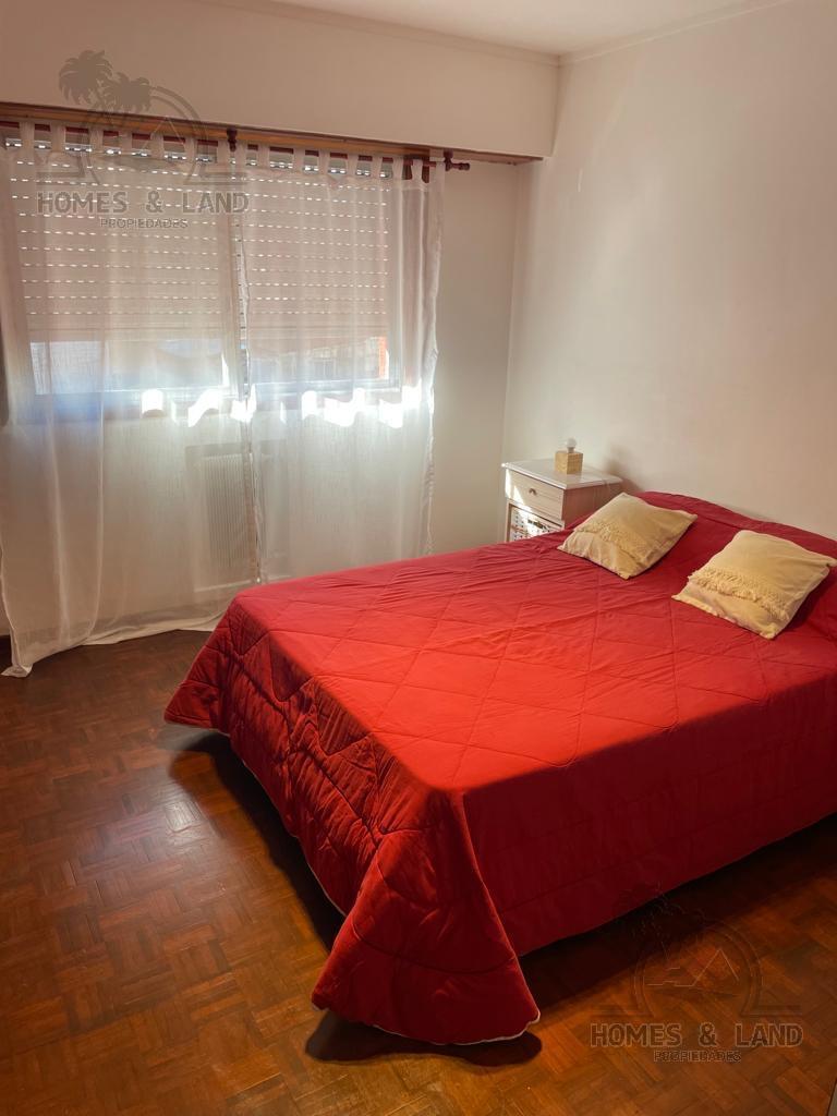 Departamento tres ambientes con balcón