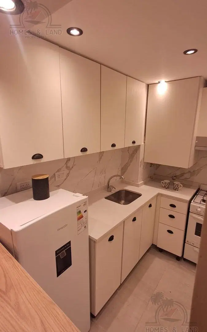 Departamento 2 ambientes con patio y balcon saliente 8