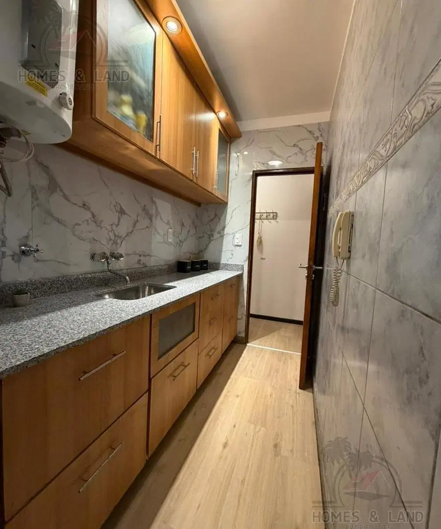 Departamento  2 amb c/dependencia en cento 5