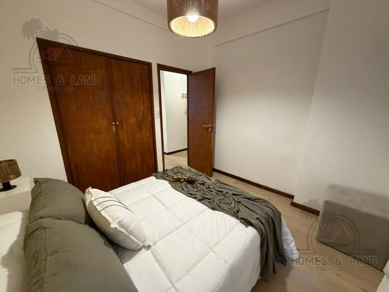 Departamento  2 amb c/dependencia en cento 2