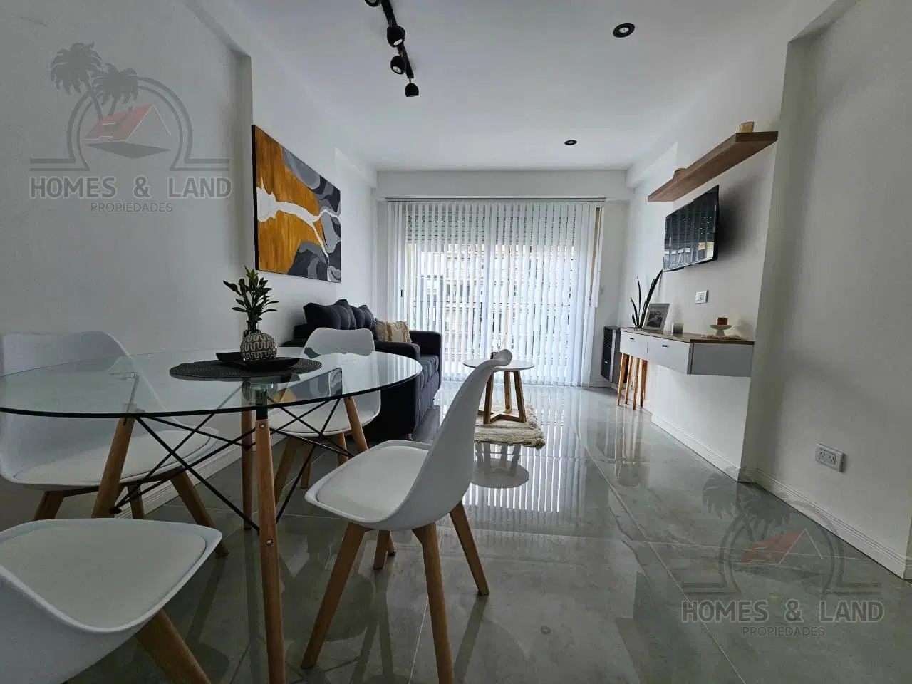 3 ambientes al frente con Balcón Terraza 4